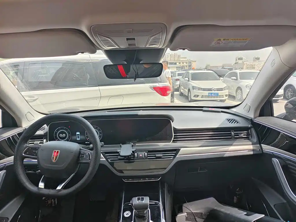 HONGQI HS5 2023