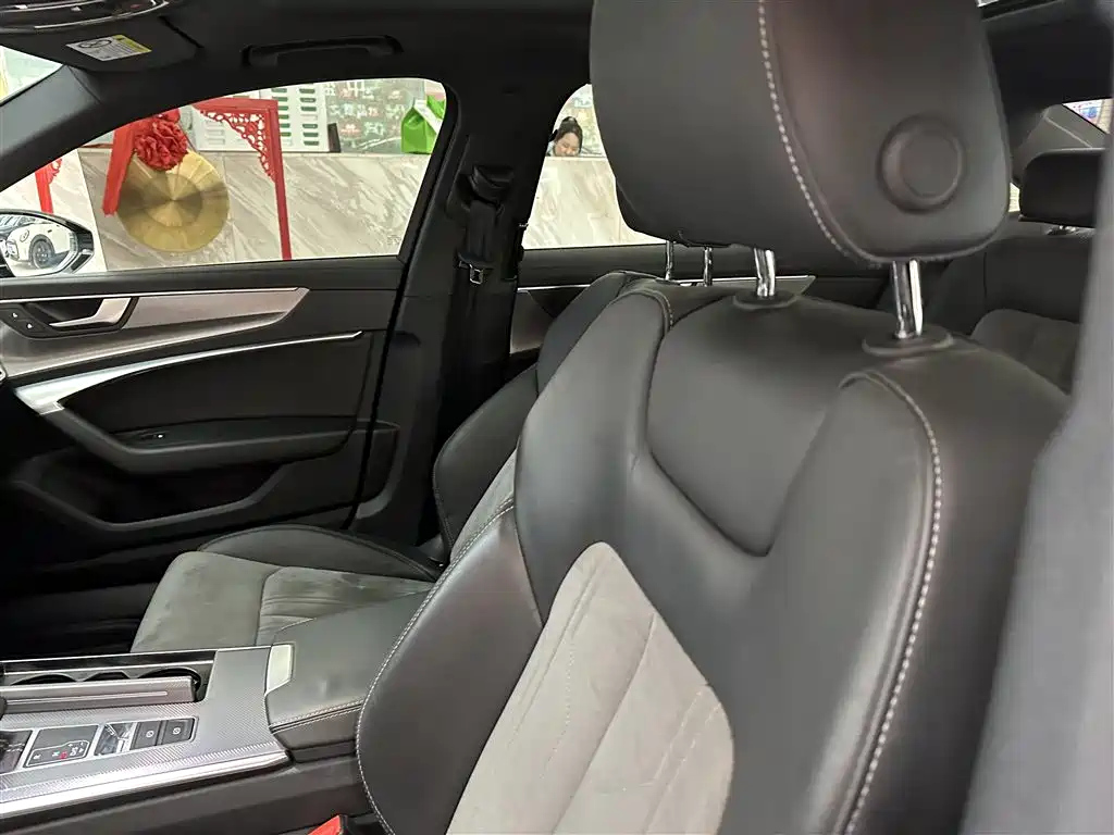 AUDI A6L 2020
