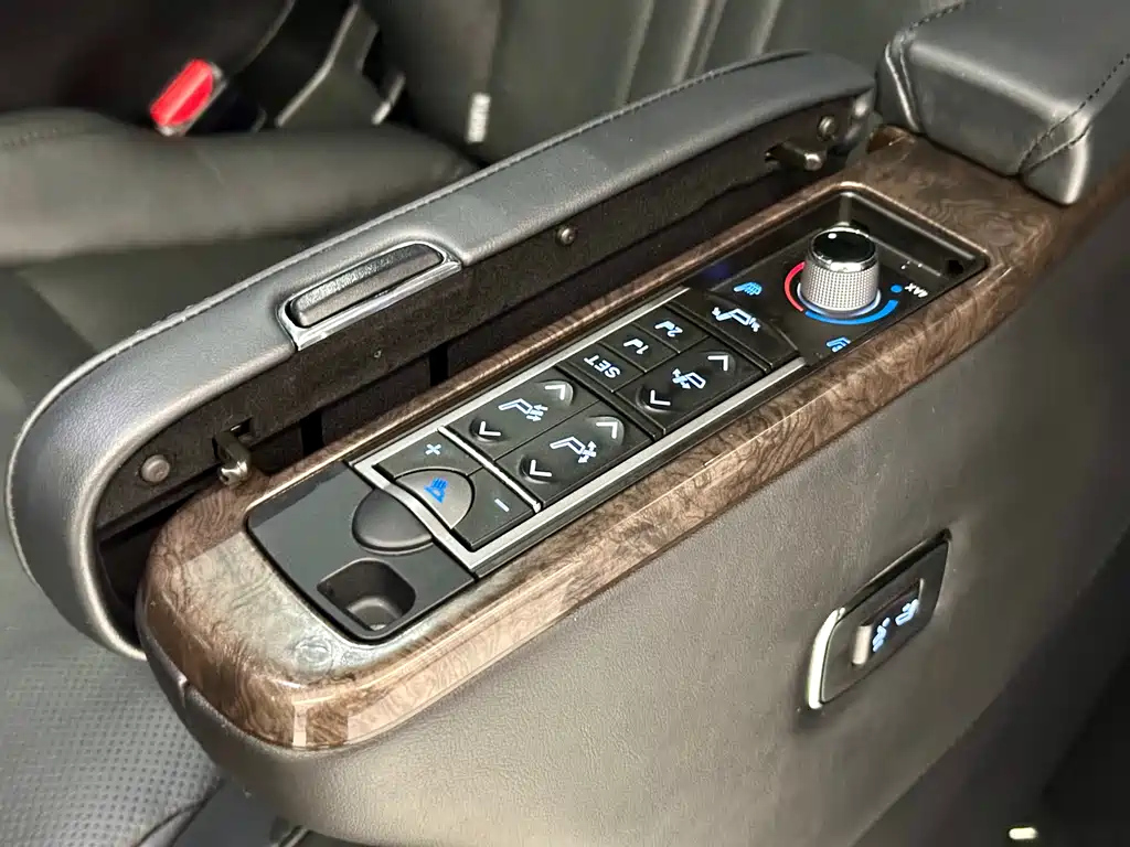 TOYOTA ALPHARD 2019
