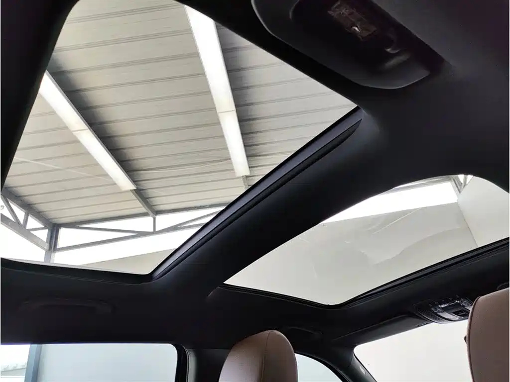 MERCEDES BENZ GLB 2021