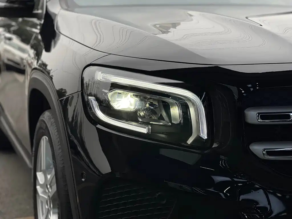 MERCEDES BENZ GLB 2022