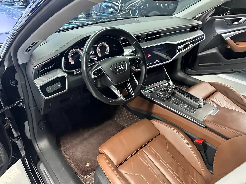 AUDI A7 2021