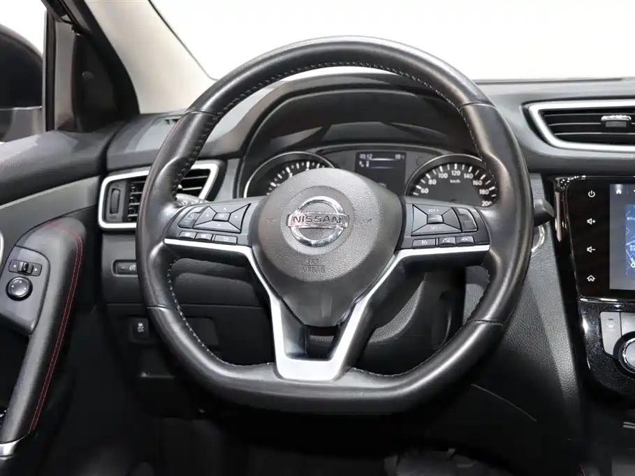 NISSAN QASHQAI 2022