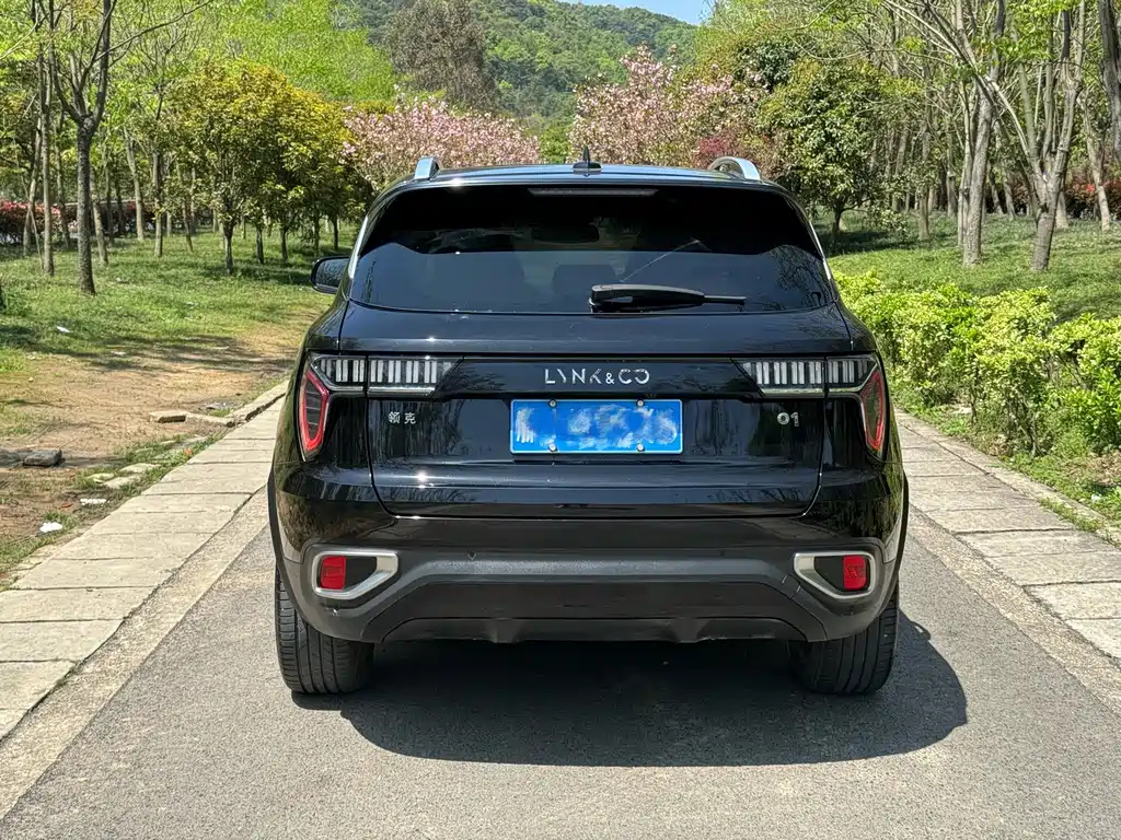 LYNK&CO 01 2019
