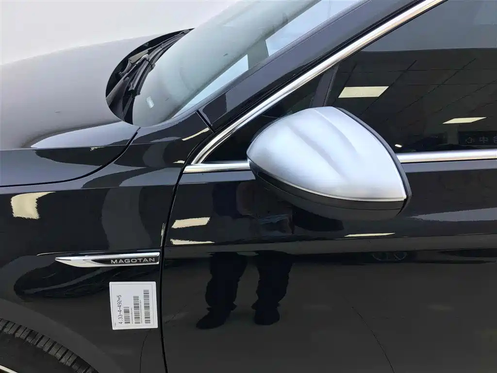 VOLKSWAGEN MAGOTAN 2022