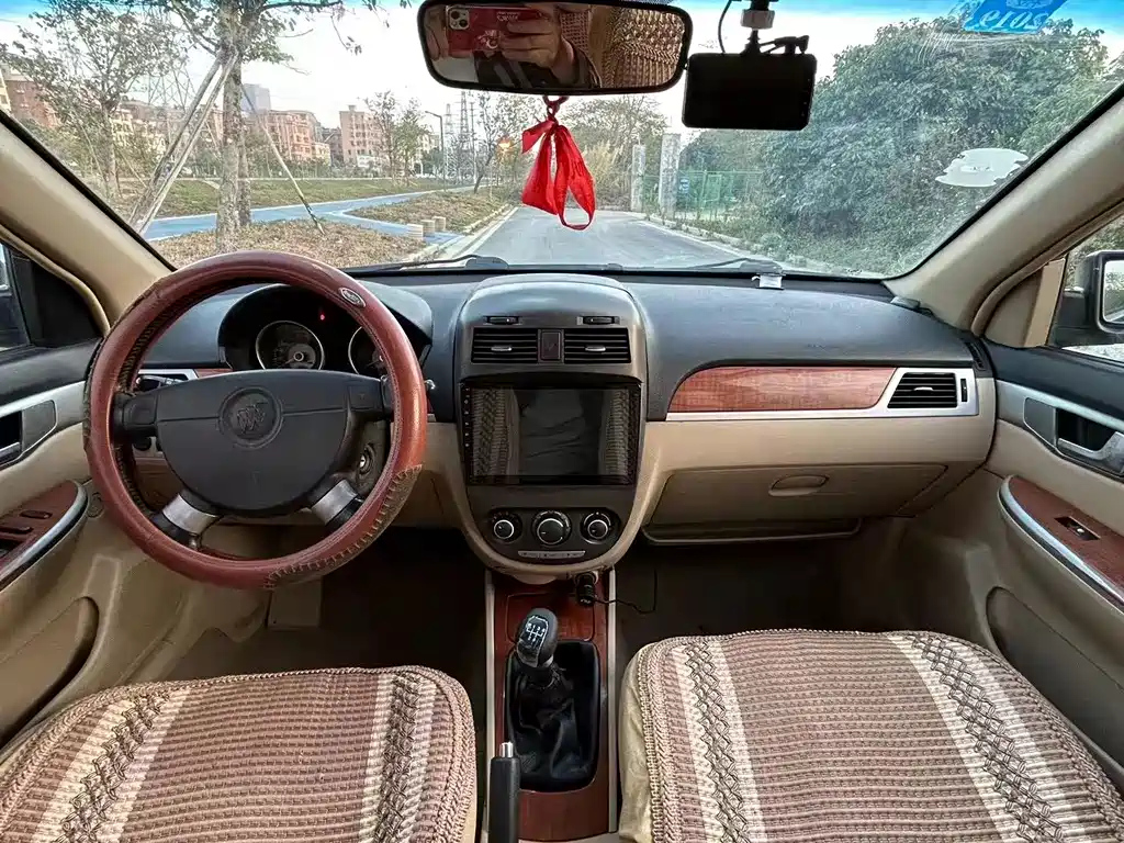 BUICK EXCELLE 2012