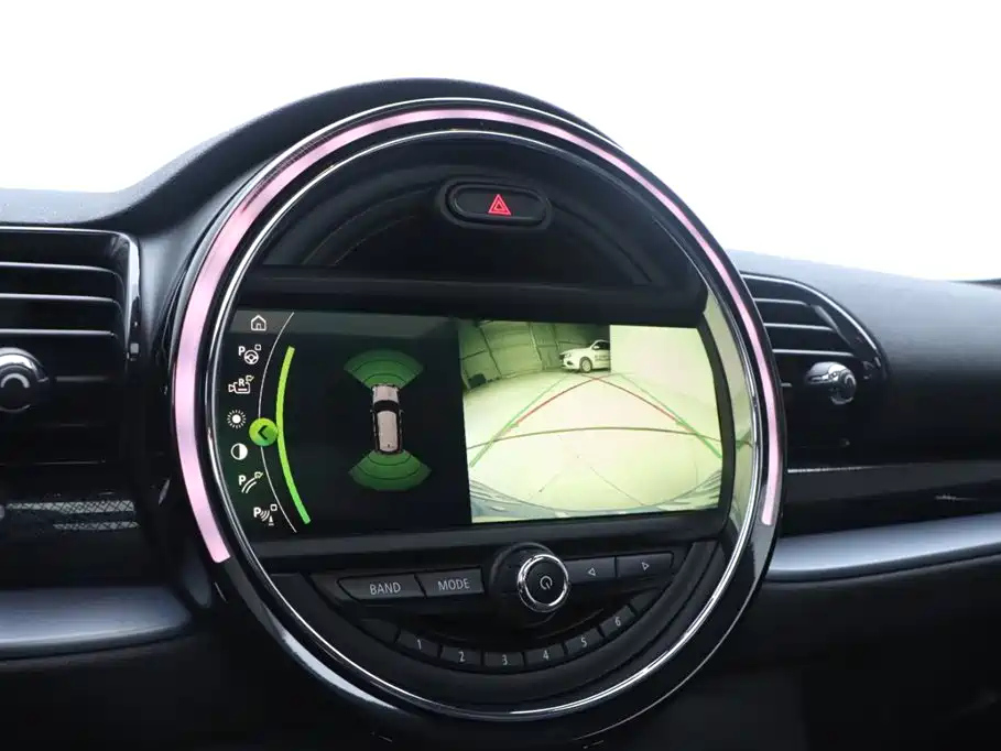 MINI CLUBMAN 2021