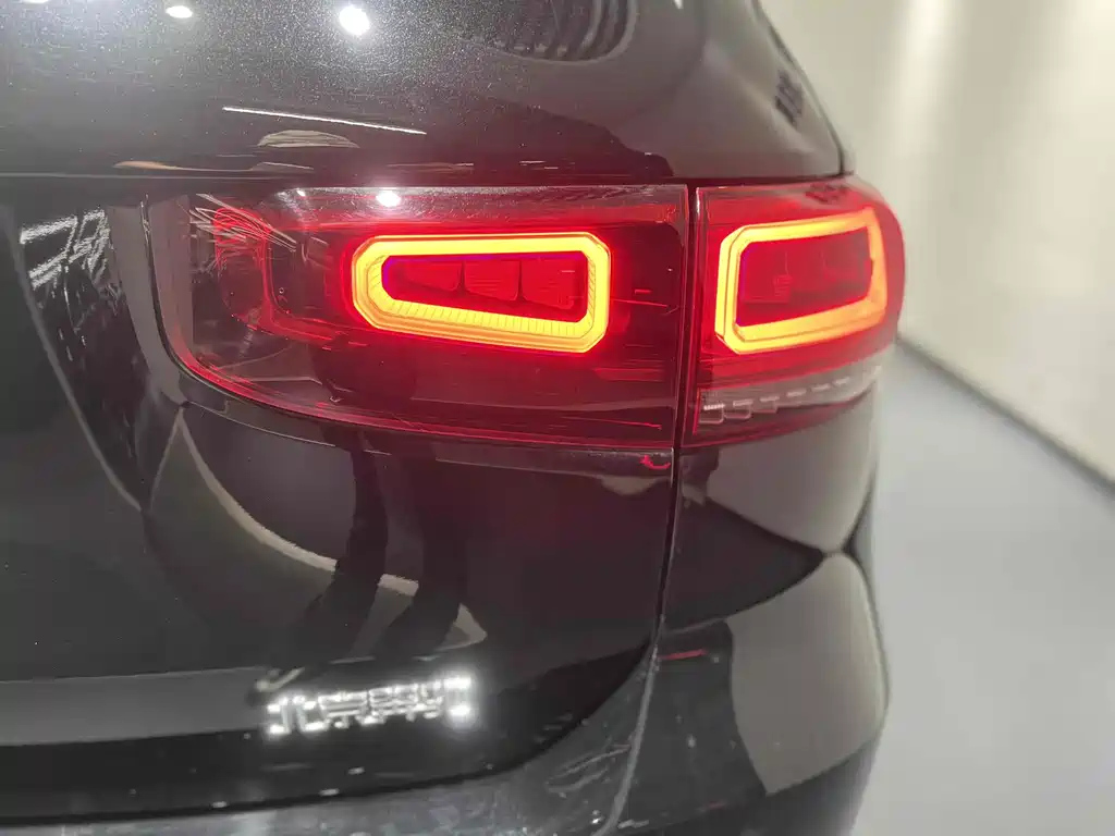 MERCEDES BENZ GLB 2022