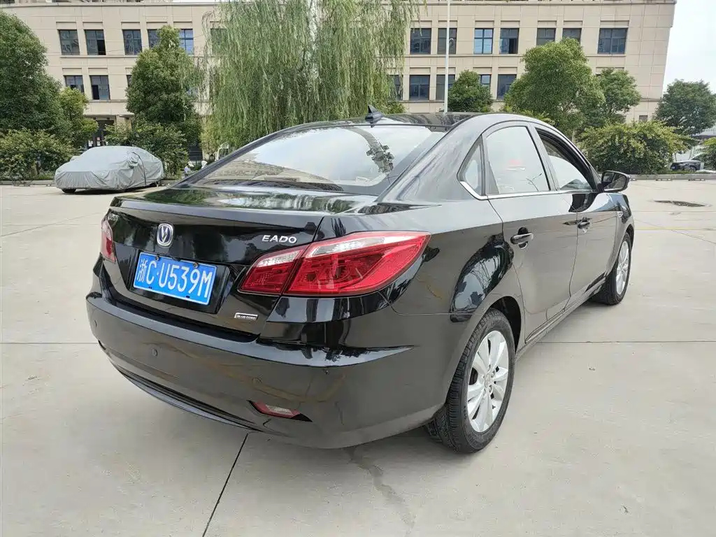 CHANGAN EADO 2014