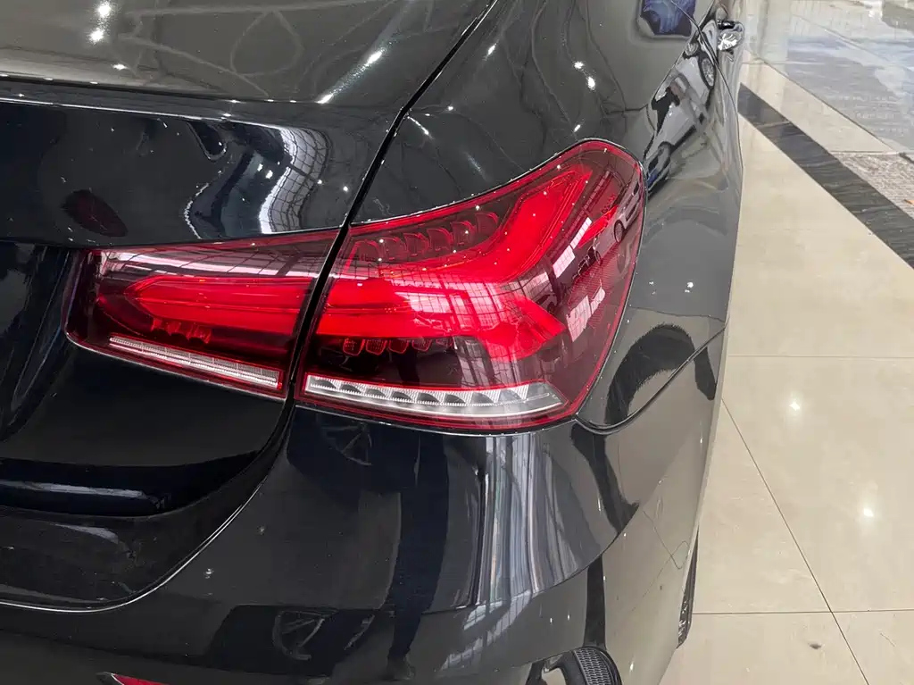 MERCEDES BENZ A-CLASS 2022