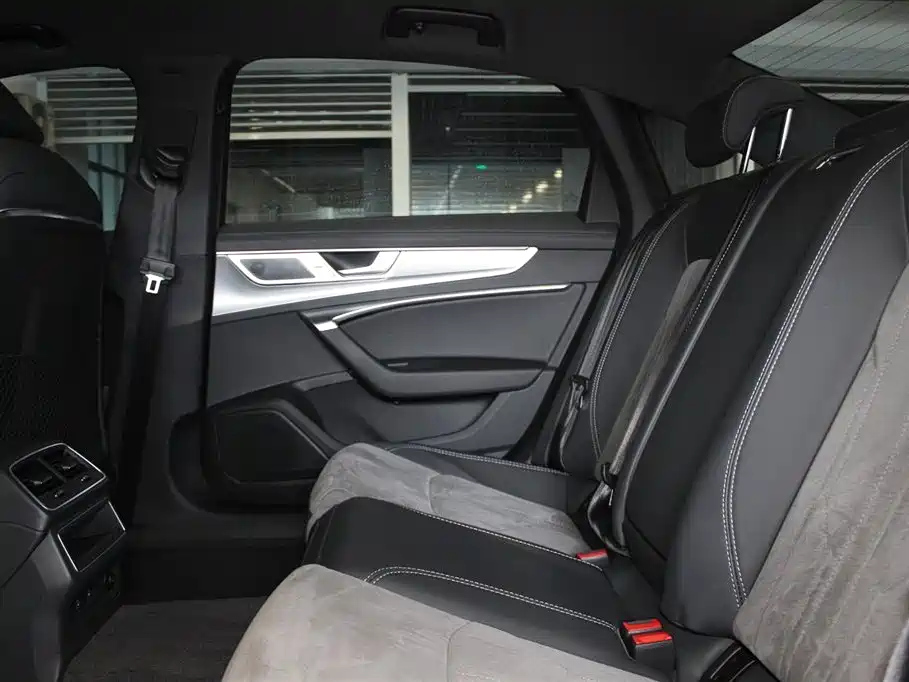 AUDI A6L 2023