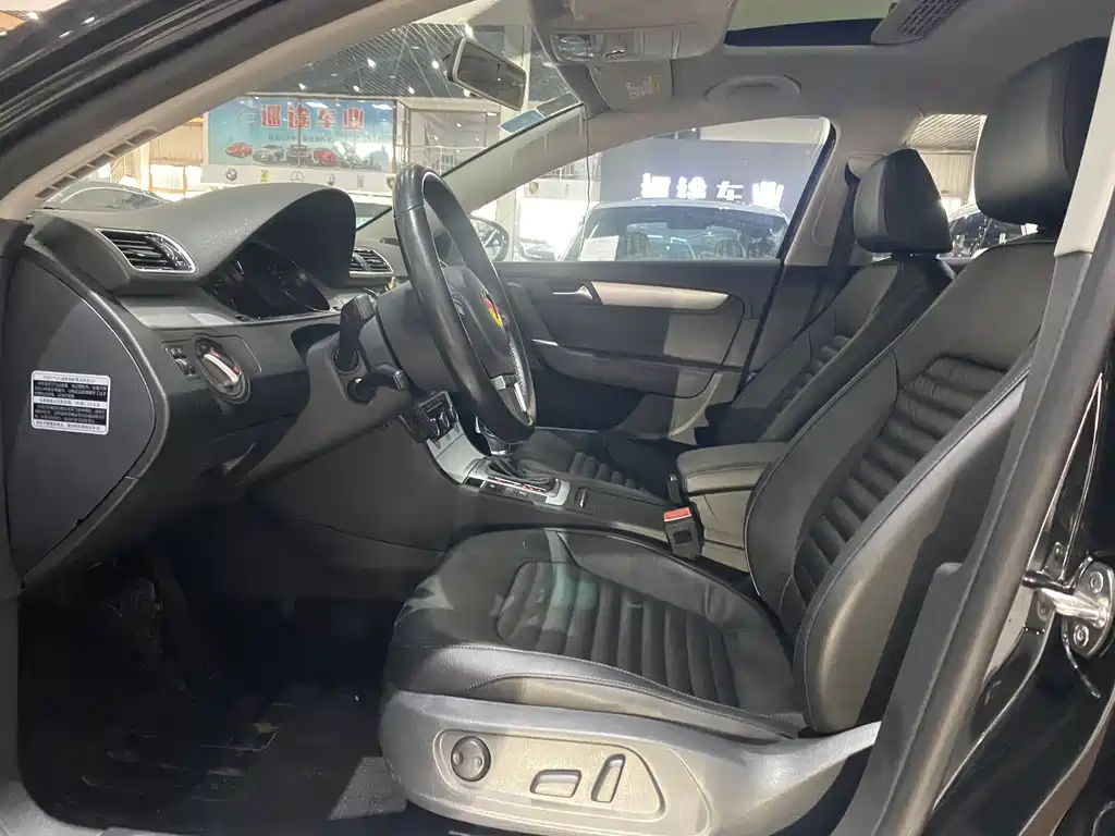 VOLKSWAGEN MAGOTAN 2016