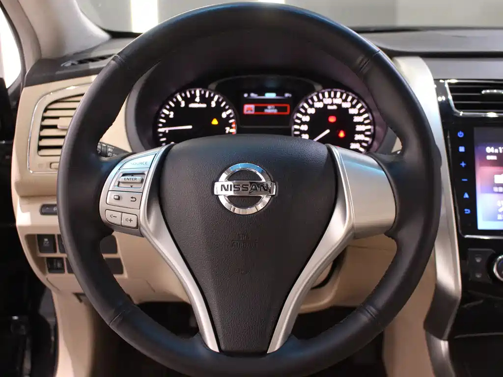 NISSAN TEANA 2019