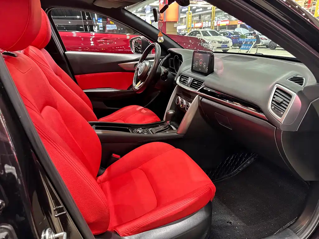 MAZDA CX-4 2019