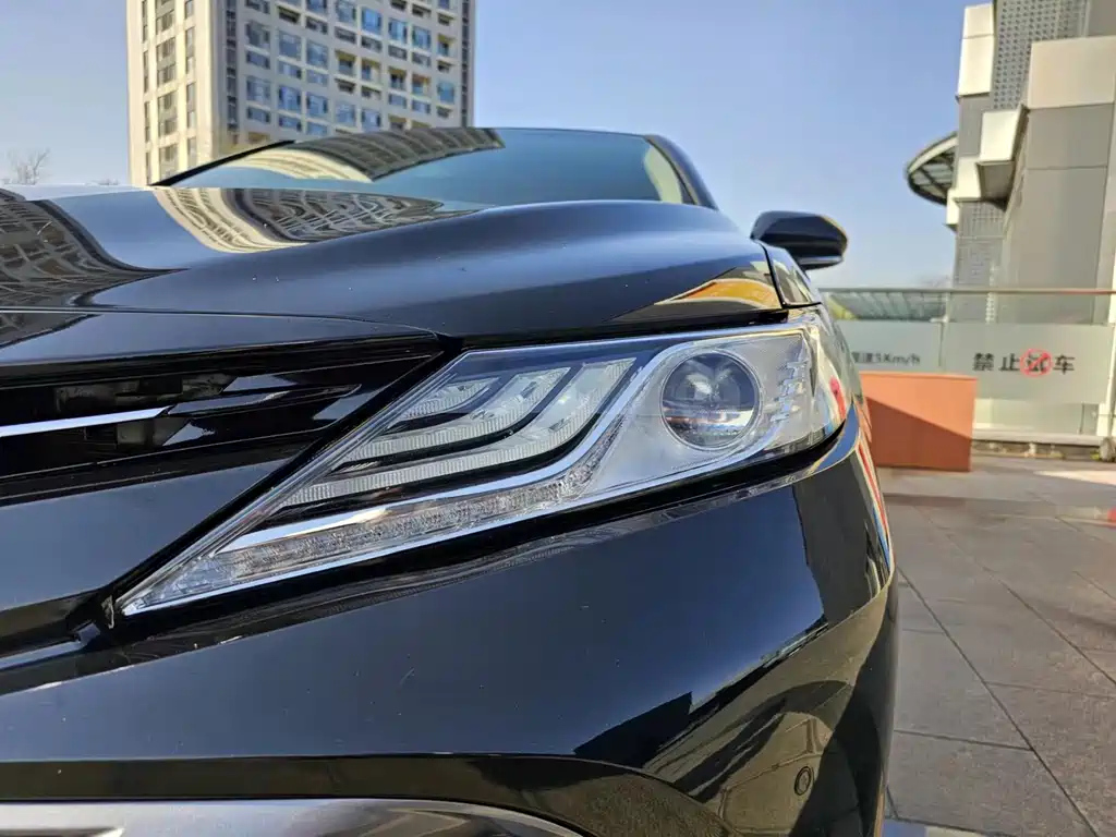 TOYOTA CAMRY 2019