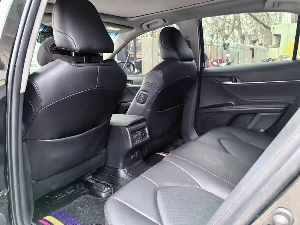 TOYOTA CAMRY 2019