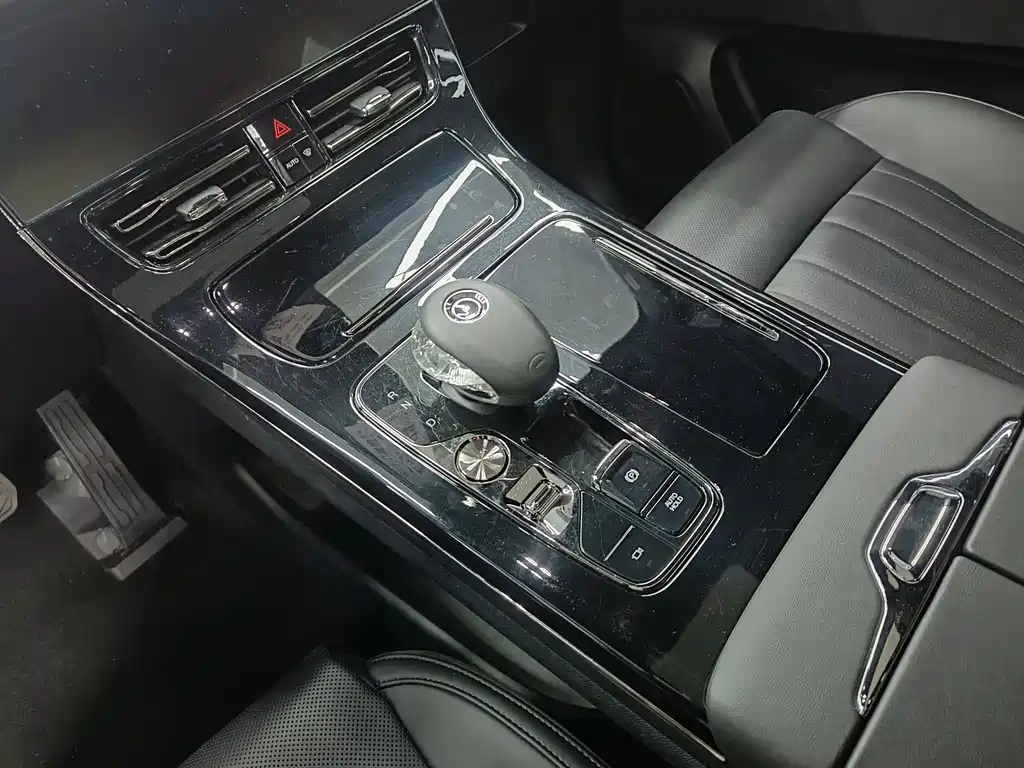 TRUMPCHI M8 2023
