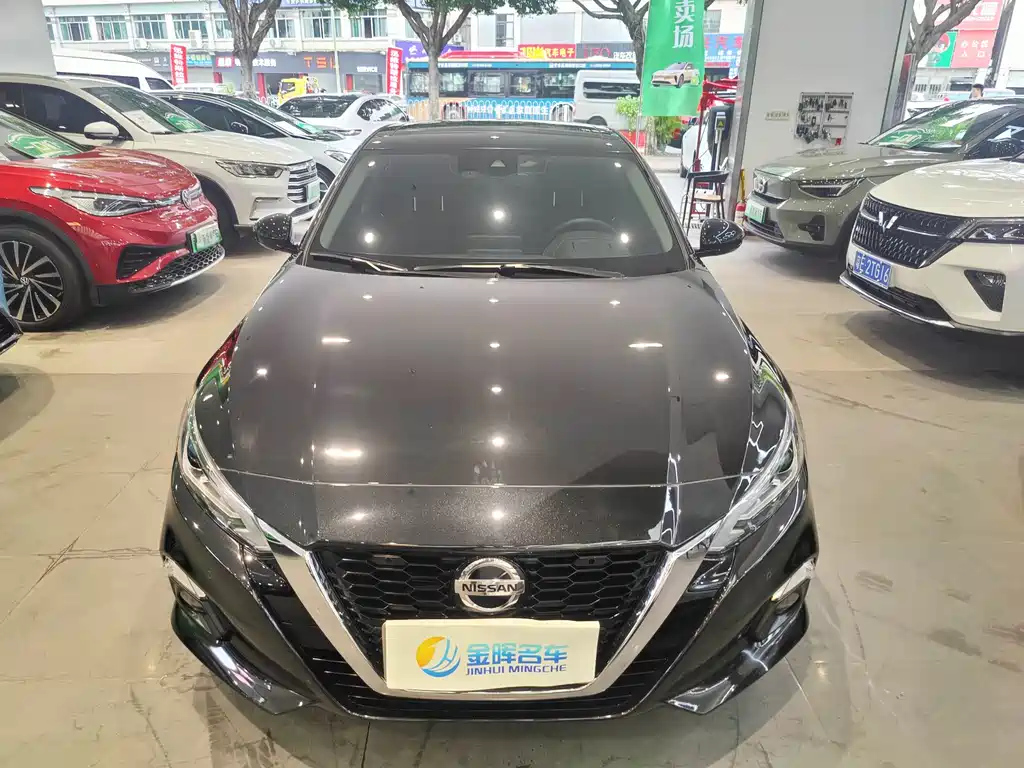 NISSAN TEANA 2022