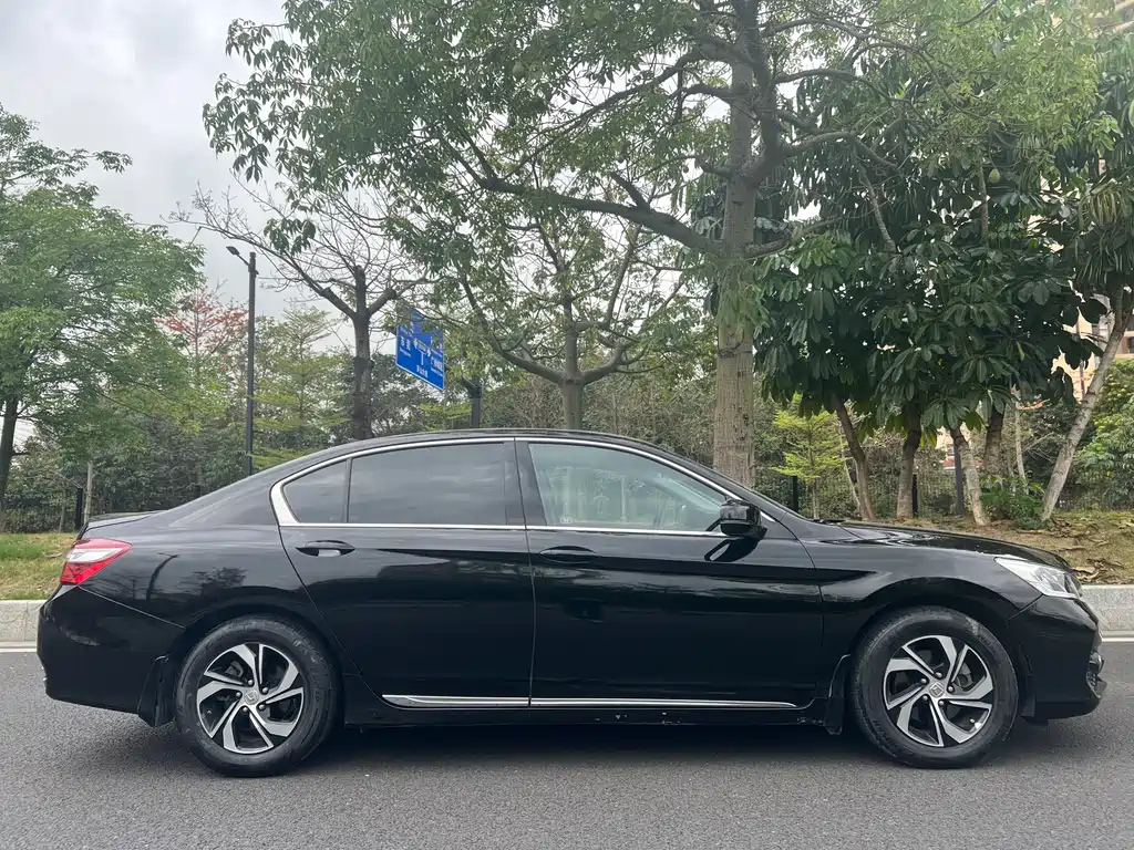 HONDA ACCORD 2017