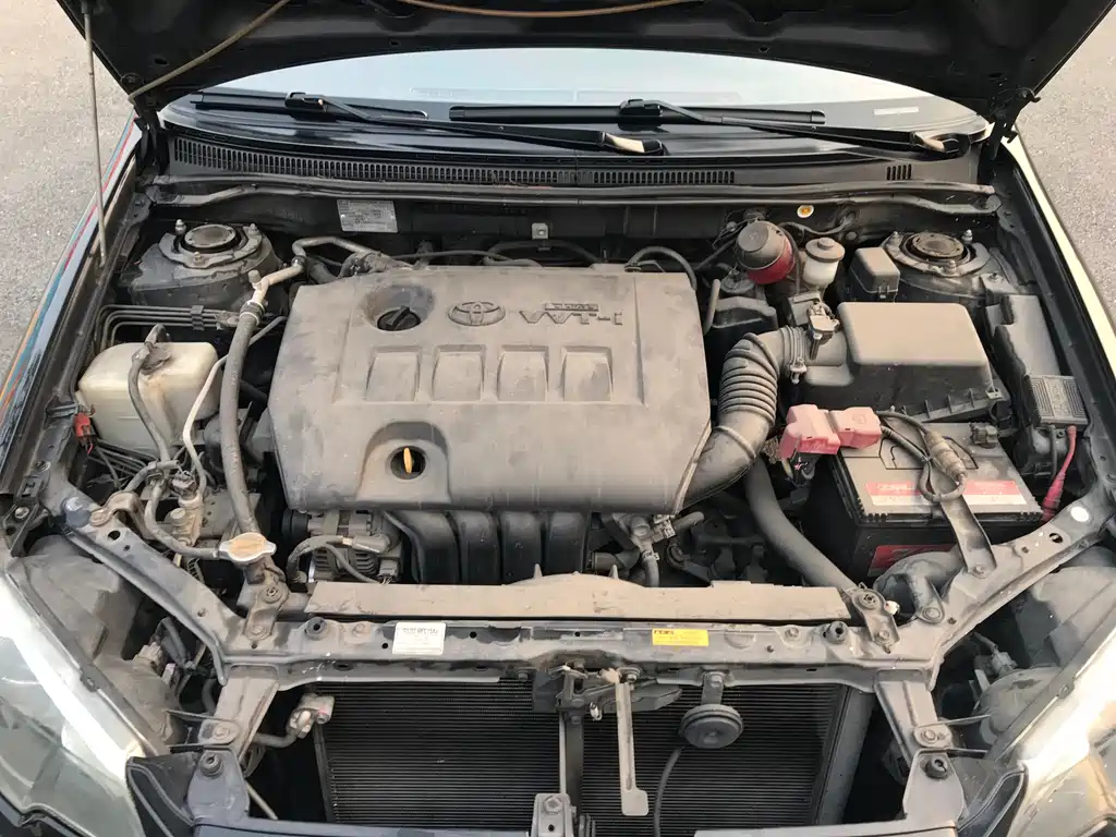 TOYOTA COROLLA 2013