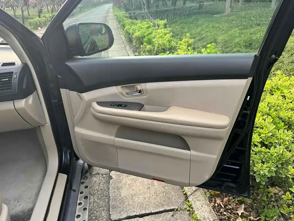 BYD S6 2013