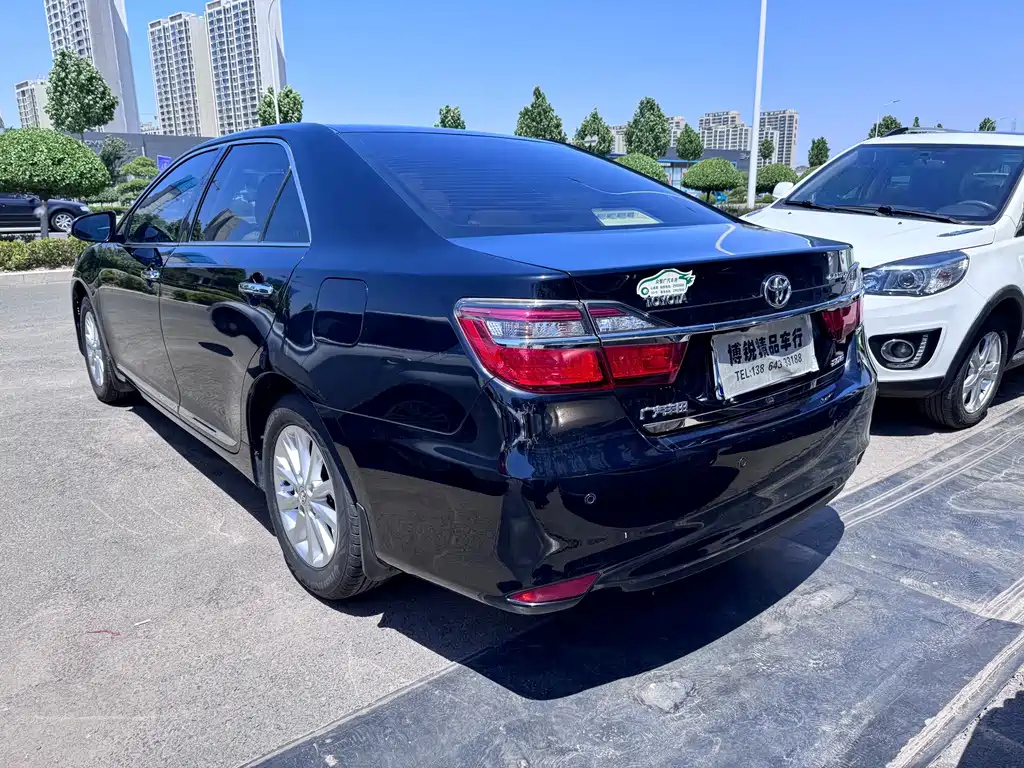 TOYOTA CAMRY 2015