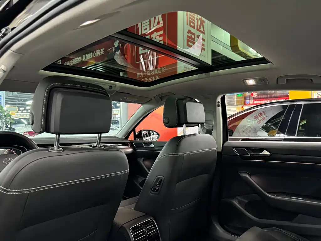 VOLKSWAGEN MAGOTAN 2022