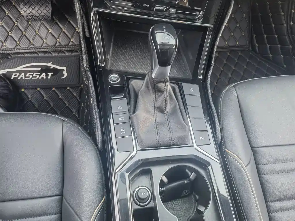 VOLKSWAGEN PASSAT 2021