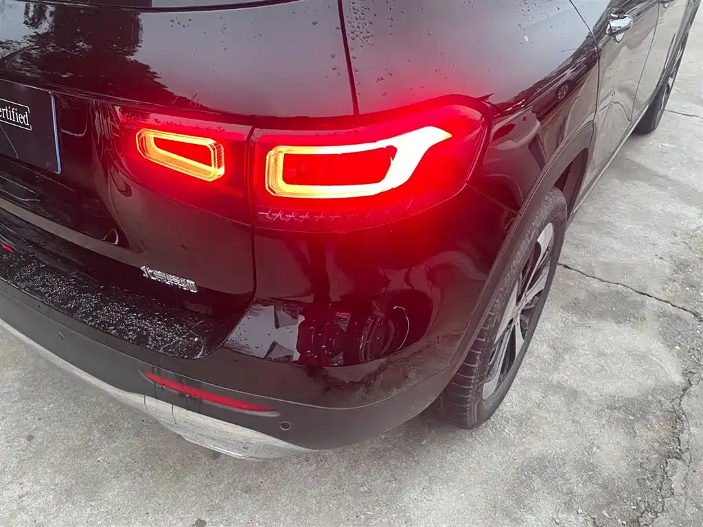 MERCEDES BENZ GLB 2022
