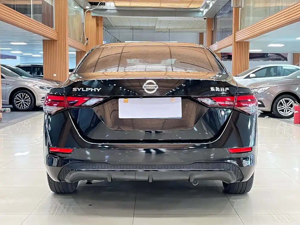 NISSAN SYLPHY 2021