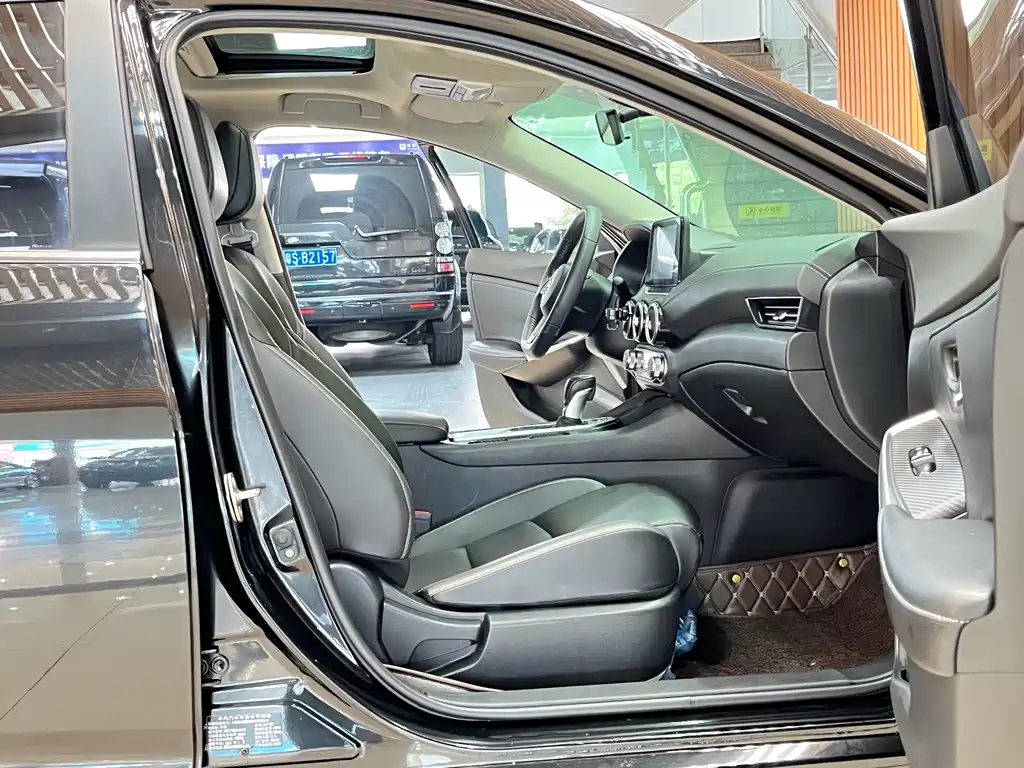 NISSAN SYLPHY 2021