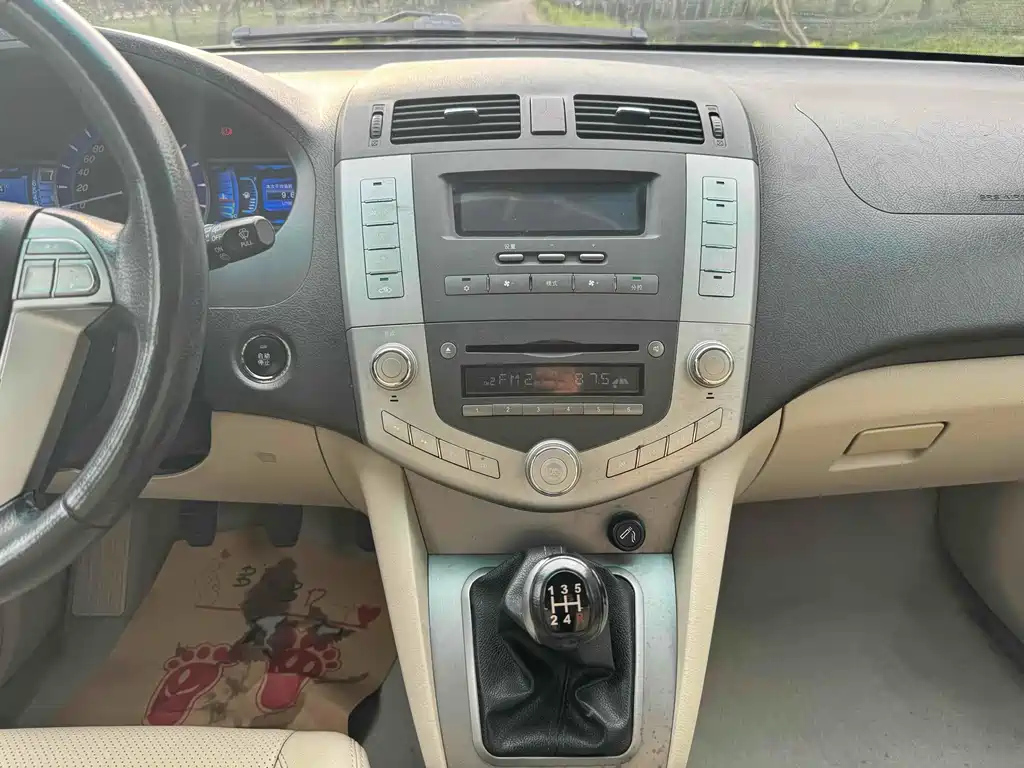 BYD S6 2013