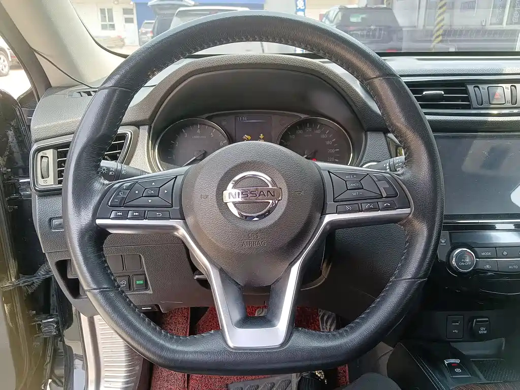 NISSAN X-TRAIL 2019