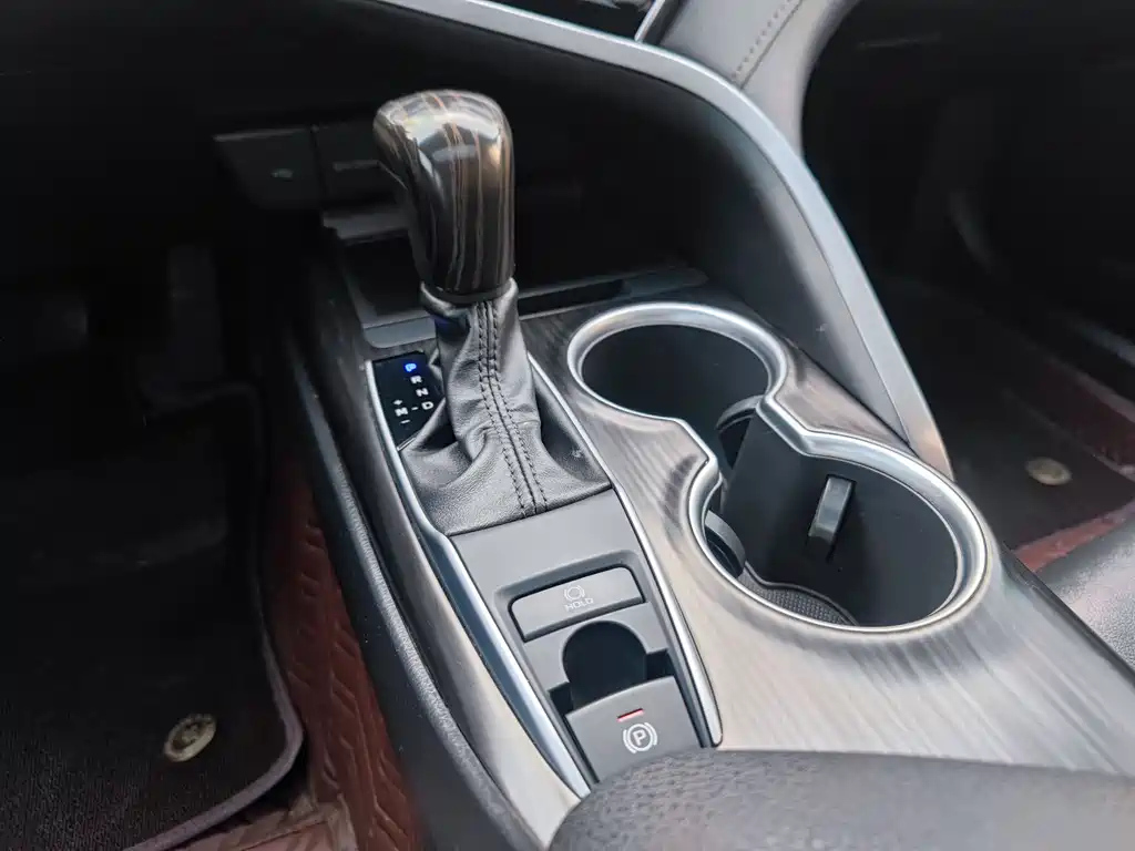 TOYOTA CAMRY 2022