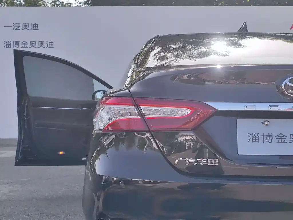 TOYOTA CAMRY 2022