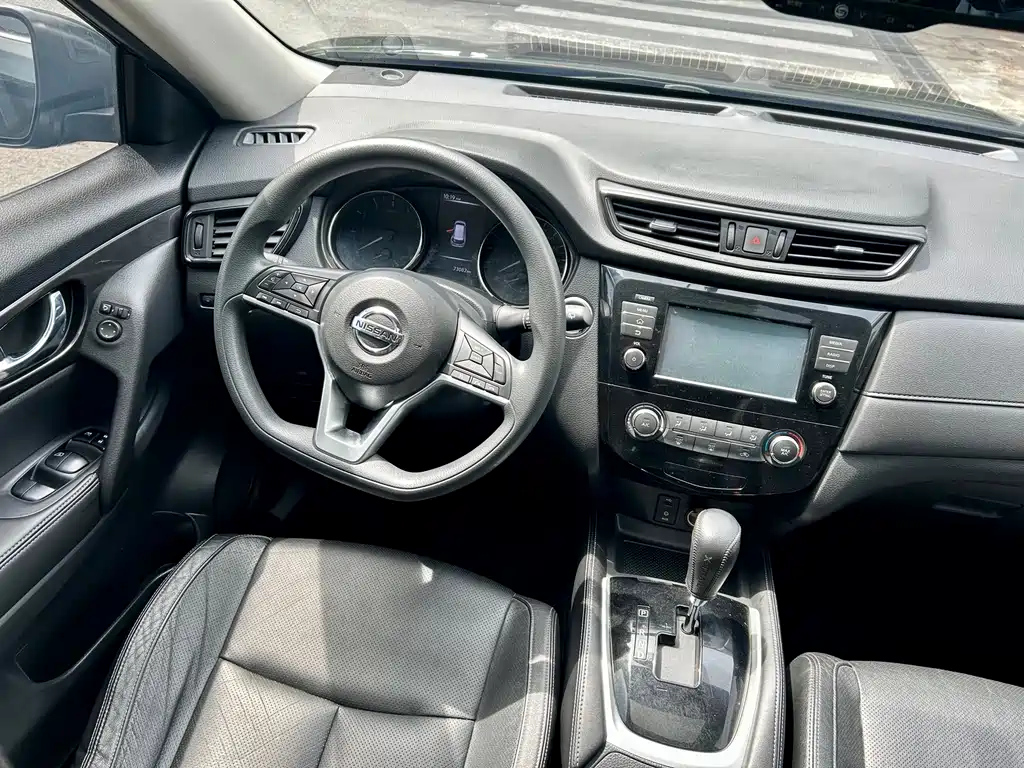 NISSAN X-TRAIL 2017