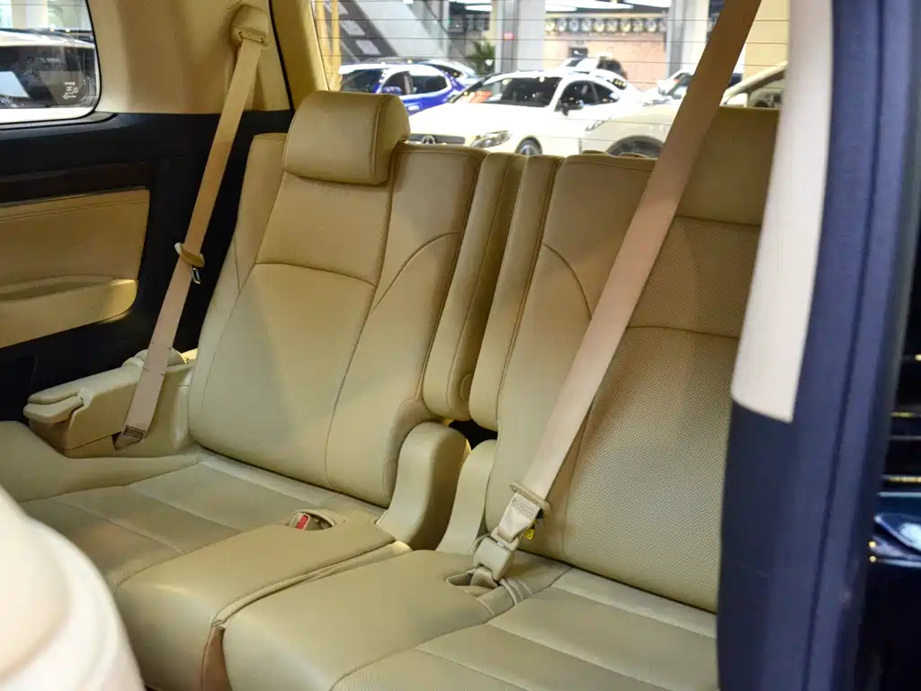 TOYOTA ALPHARD 2018