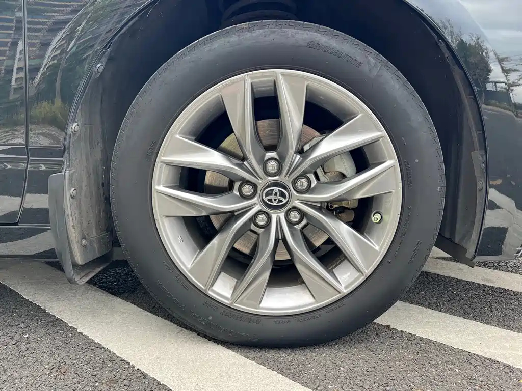 TOYOTA AVALON 2022