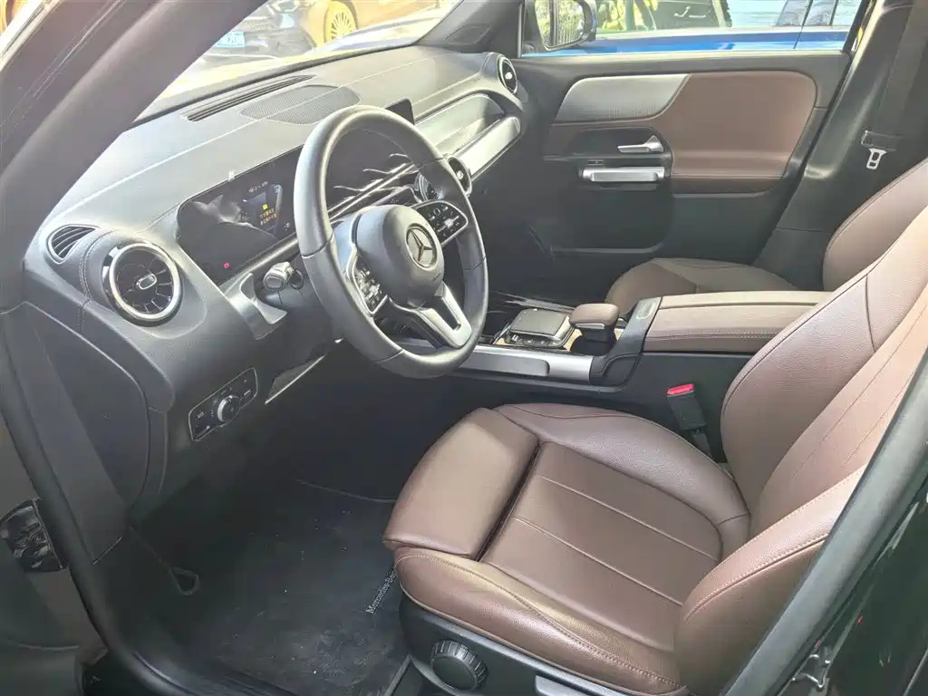 MERCEDES BENZ GLB 2022