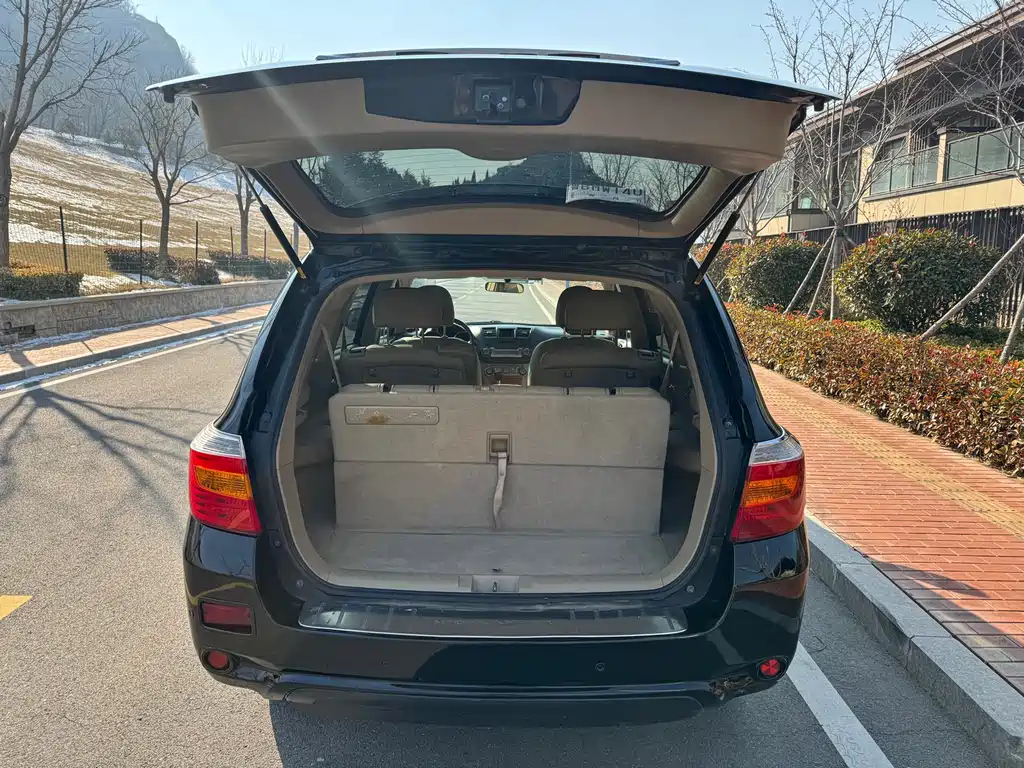TOYOTA HIGHLANDER 2009