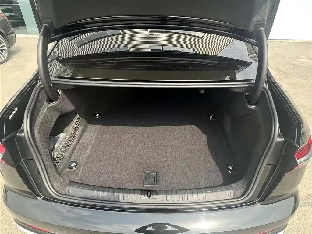 AUDI A6L 2023