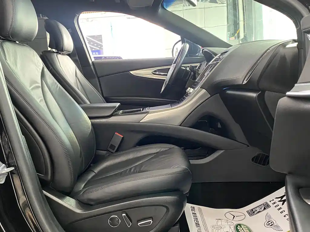 LINCOLN NAVIGATOR IMPORT 2019