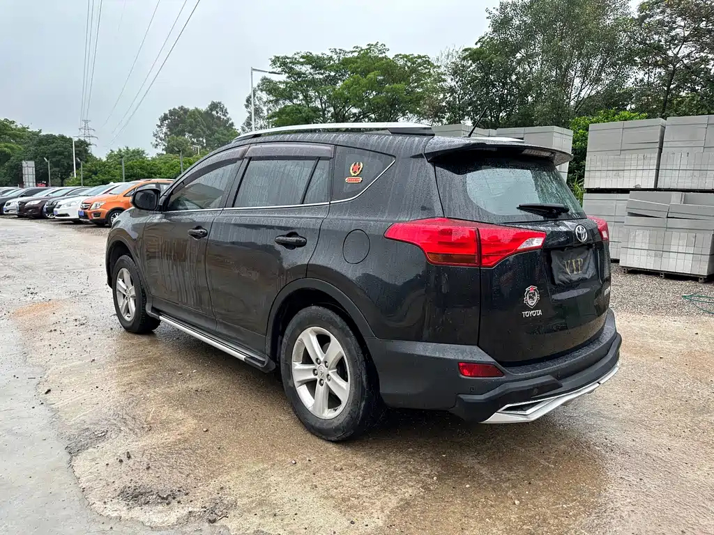 TOYOTA RAV4 RONGFANG 2014