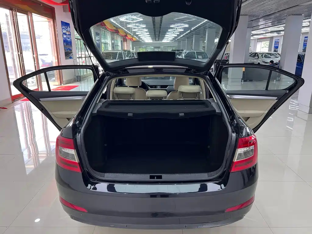 SKODA OCTAVIA 2014