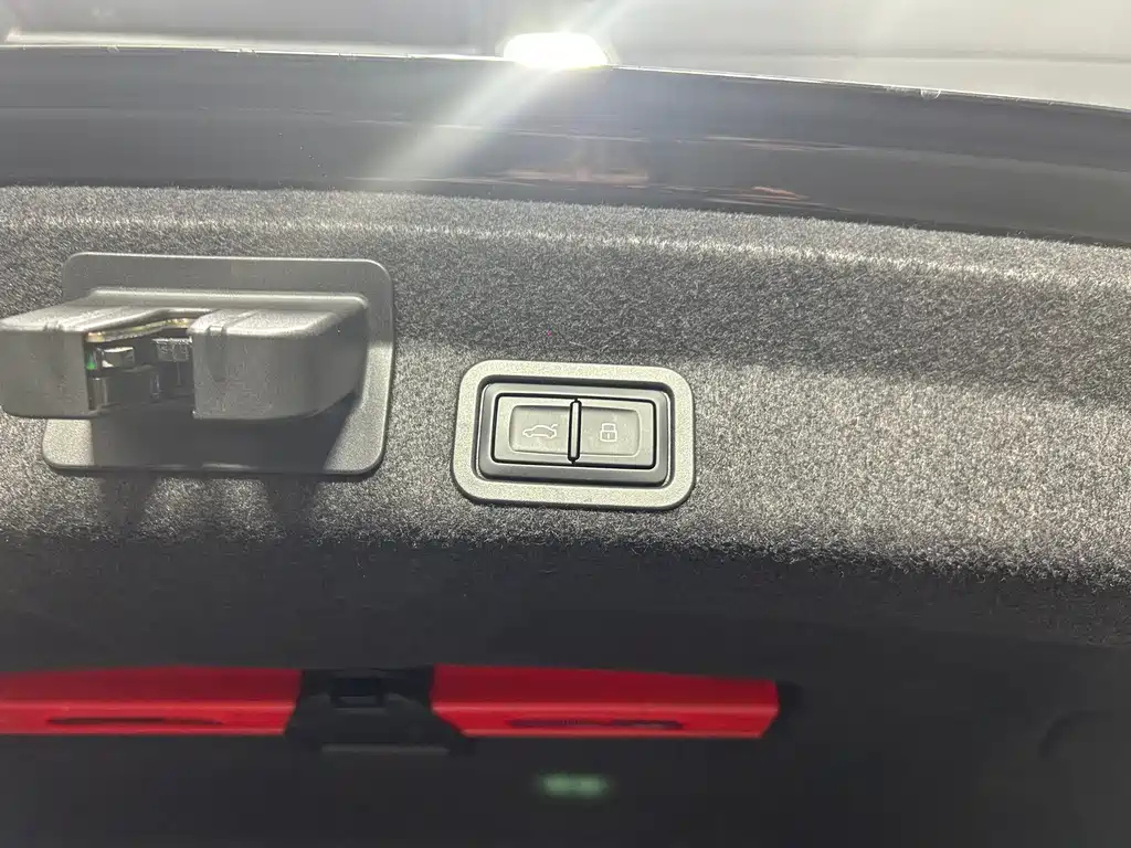 AUDI A6L 2023