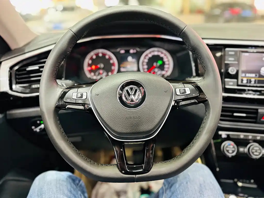 VOLKSWAGEN TAYRON 2020