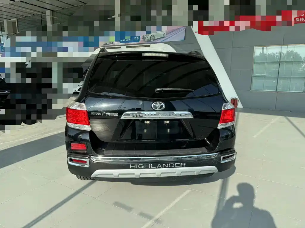 TOYOTA HIGHLANDER 2013