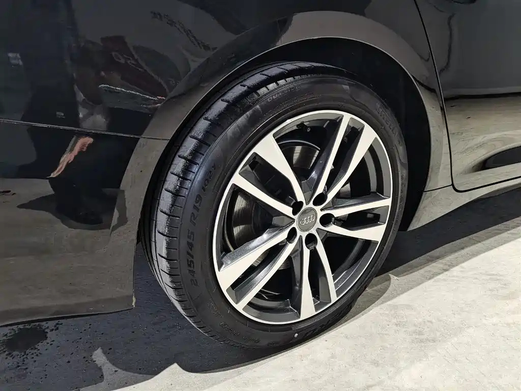 AUDI A6L 2021