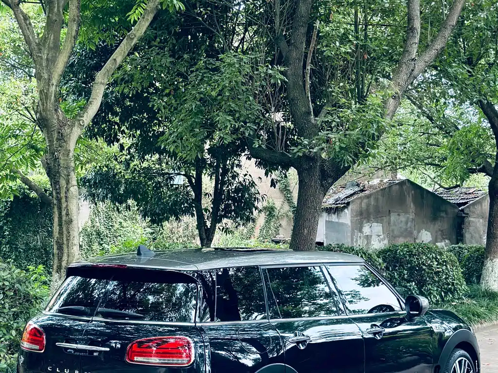 MINI CLUBMAN 2021