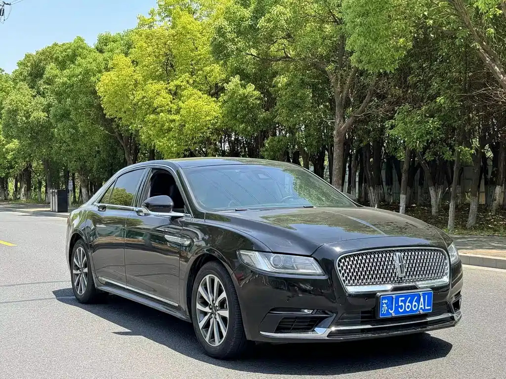 LINCOLN CONTINENTAL 2020